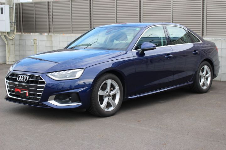 Audi A4 Sedan